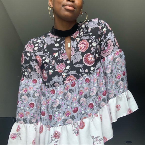 LOFT Tops - ❌SOLD❌Loft Floral Lavender & Black Tiered Blouse Size XS
